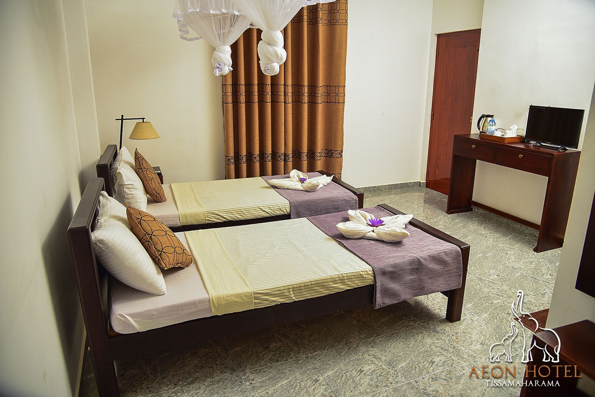 Aeon Hotel Tissamaharama Esterno foto